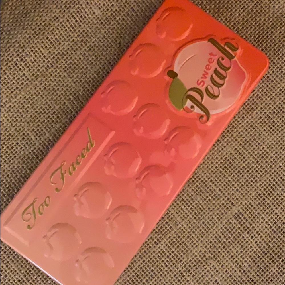 Brand new Too Faced eye shadow
